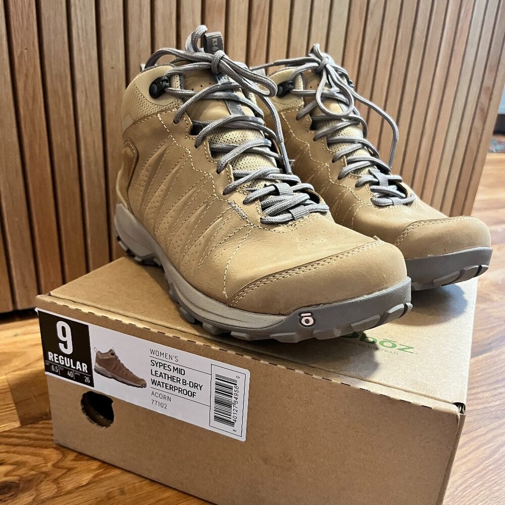 Oboz Women's Sypes Mid Leather B-Dry Waterproof Hiking Boot Women's 9 - Acorn